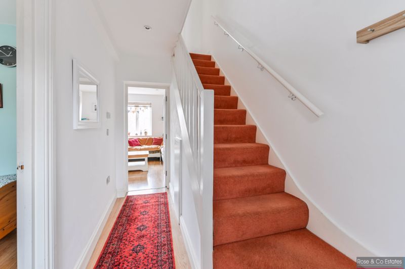 Broadfields Broadhurst Gardens